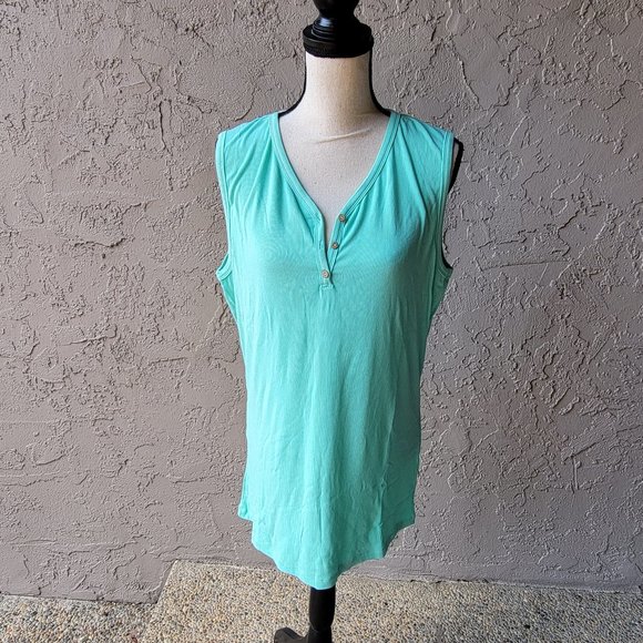 Michelle Mae Tops - NWT Michelle Mae tank top sz 1XL
